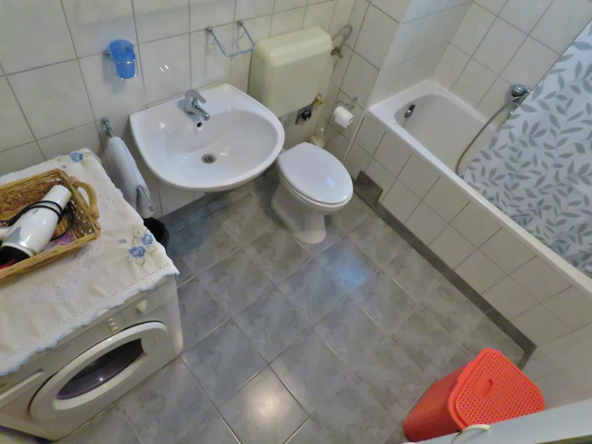 Apartment Ribnjak 10 โอมิช ภายนอก รูปภาพ
