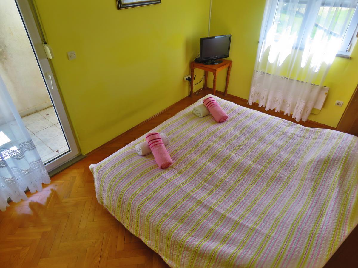 Apartment Ribnjak 10 โอมิช ภายนอก รูปภาพ