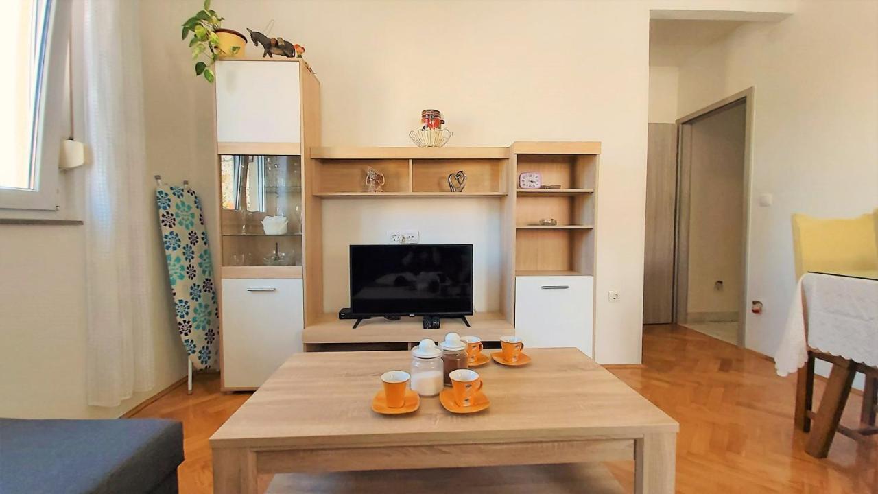 Apartment Ribnjak 10 โอมิช ภายนอก รูปภาพ