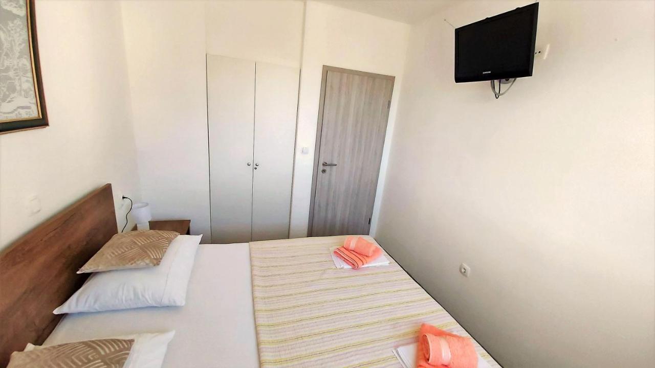 Apartment Ribnjak 10 โอมิช ภายนอก รูปภาพ