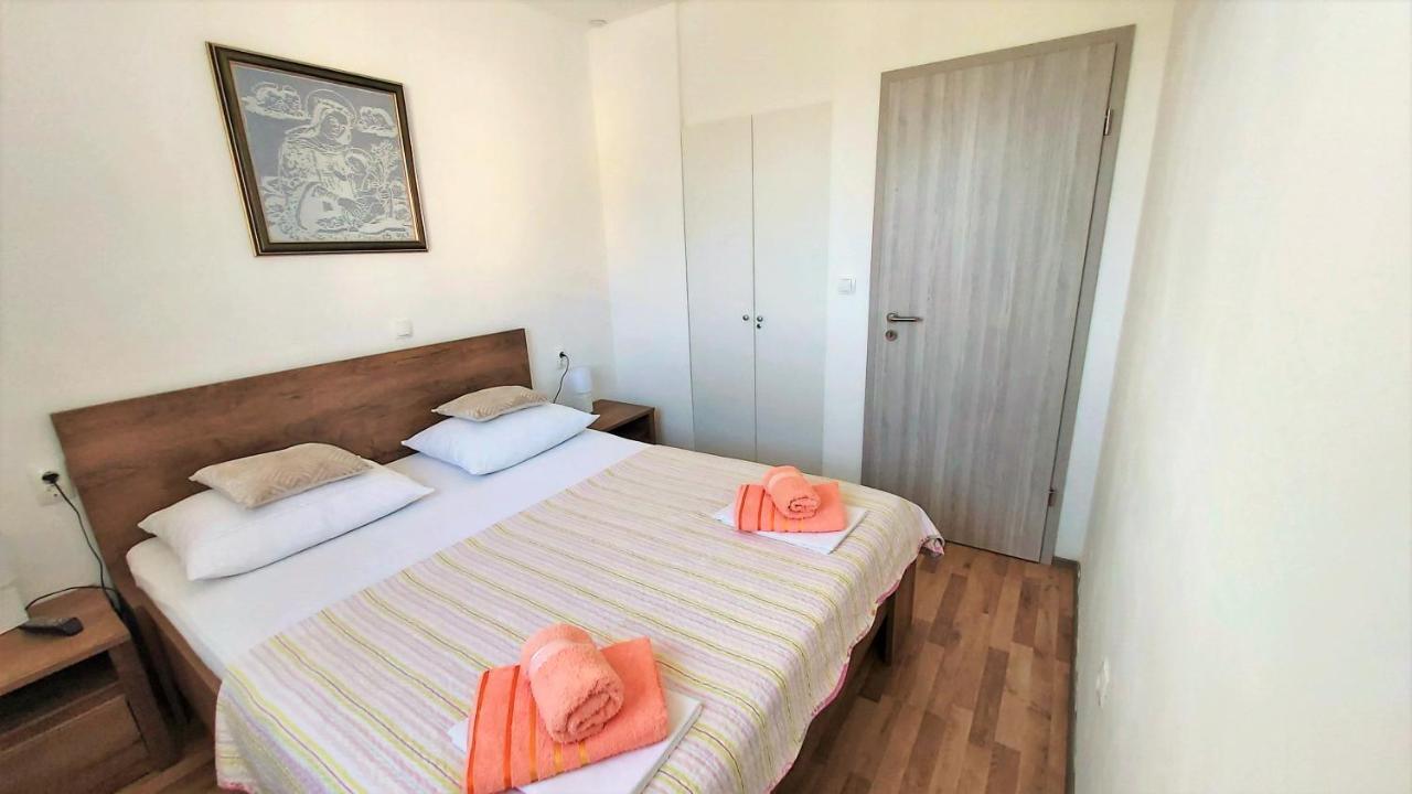 Apartment Ribnjak 10 โอมิช ภายนอก รูปภาพ